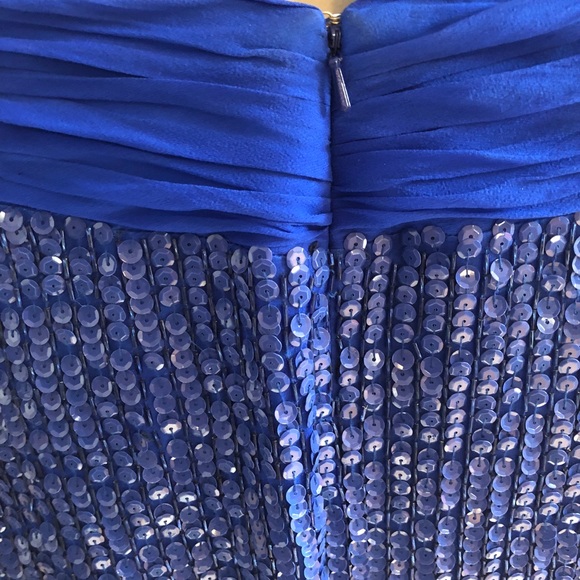 Sequined Cut Out design Prom Gown - Picture 5 of 6